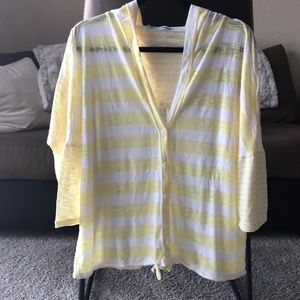 NWOT Maurice’s top